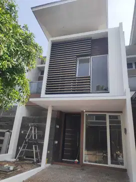 Dekat Fasilitas Umum Rumah Citra 8 di Jakarta Barat