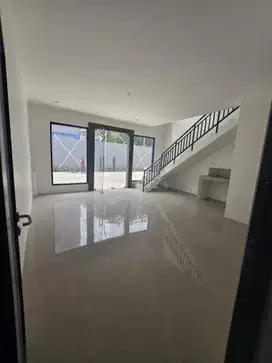 Disewa gudang dekat bizpark daan mogot