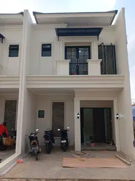 Rumah 2 LT Nempel Grand Depok City 11 Menit Stasiun Depok Free Biaya