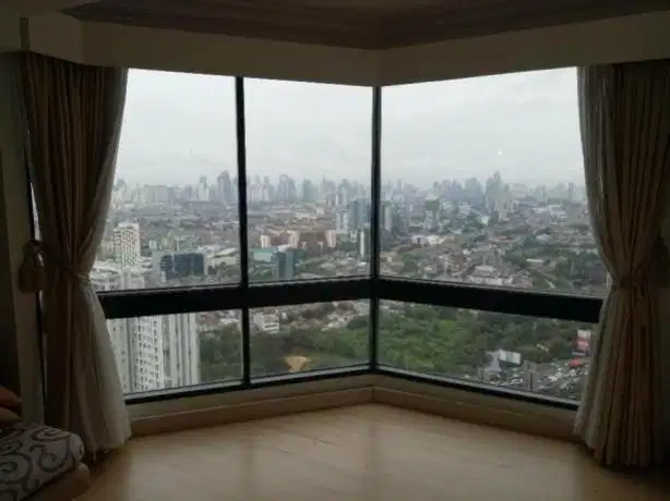 Dijual Lelang Apartemen Taman Anggrek Laelia Tower Lantai Atas 3BR