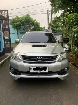 Toyota Fortuner vnt TRD diesel manual THN 2013
