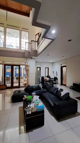 Jual Rumah Siap Pakai di Taman Kopo Indah 3