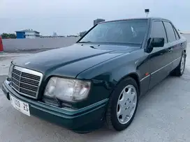 Mercedes benz W124 E220 1995