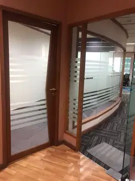 Sewa Ruang Office Commodity Tower Area Strategis Jakarta Selatan