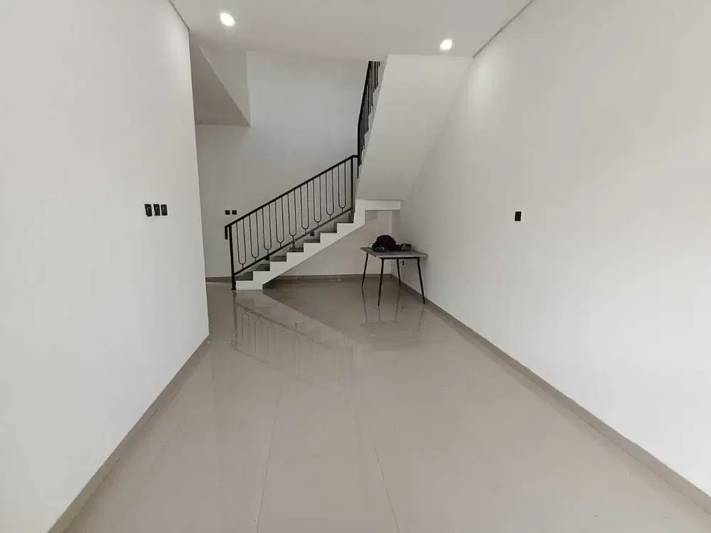 Disewakan Rumah Baru Minimalis Siap Huni di Setiabudi Regency