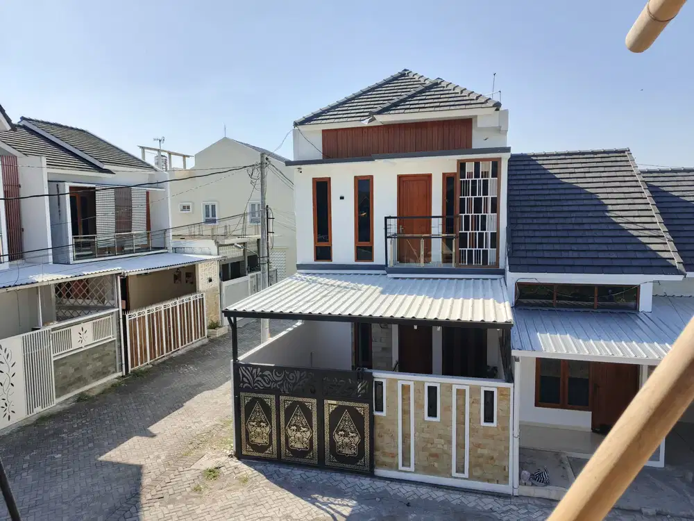 Jual Rumah di Colomadu 2 Lantai 600 jt-an Masih 3 Unit