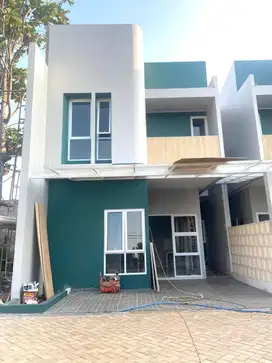 DIJUAL RUMAH 2 LANTAI MODERN SIAP HUNI DI CIKUNIR BEKASI 2MENIT TOL
