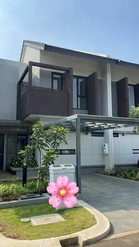 Disewa Rumah bagus & Asri di Summarecon Cluster Flora