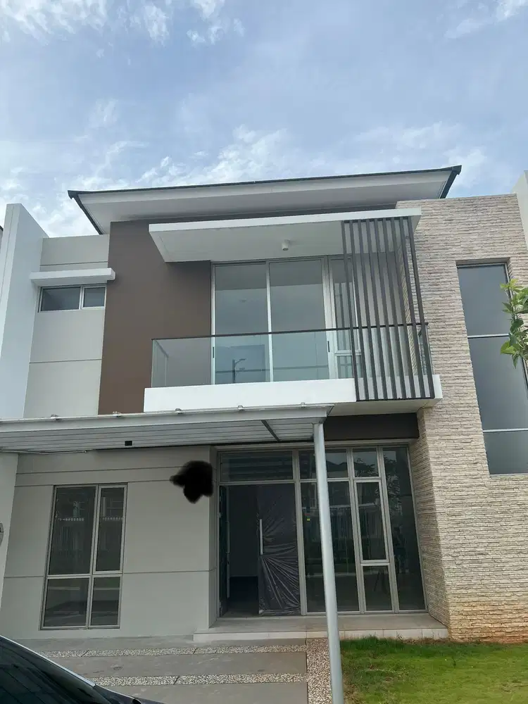 FOR SALE RUMAH PIK2 UK 10X15 2LT 4+1KT KOSONGAN SIAP HUNI BEBAS BANJIR