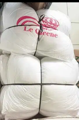 Bantal hotel empuk dakron