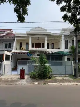 Rumah 2 Lantai di Bintaro Jaya Sektor 3 Jln Camar Raya