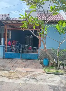 Dijual Rumah 1,5 Lantai Di Regensi Melati Mas Tangerang Selatan