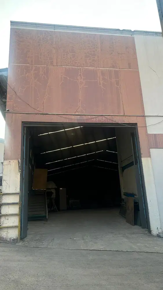 Gudang sewa jatake bisa industri produksi listrik besar