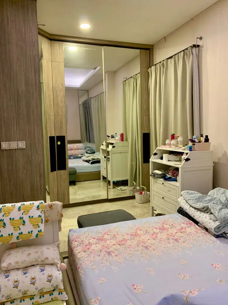 DiJual Rumah Green Lake City
