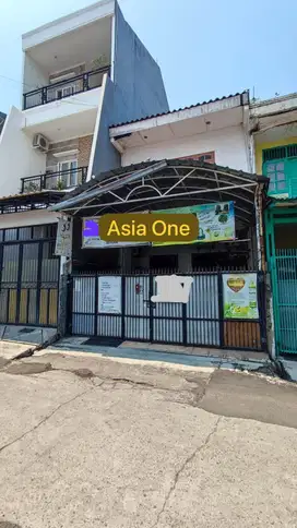 Rumah Standard di Kelapa Gading Lokasi Strategis