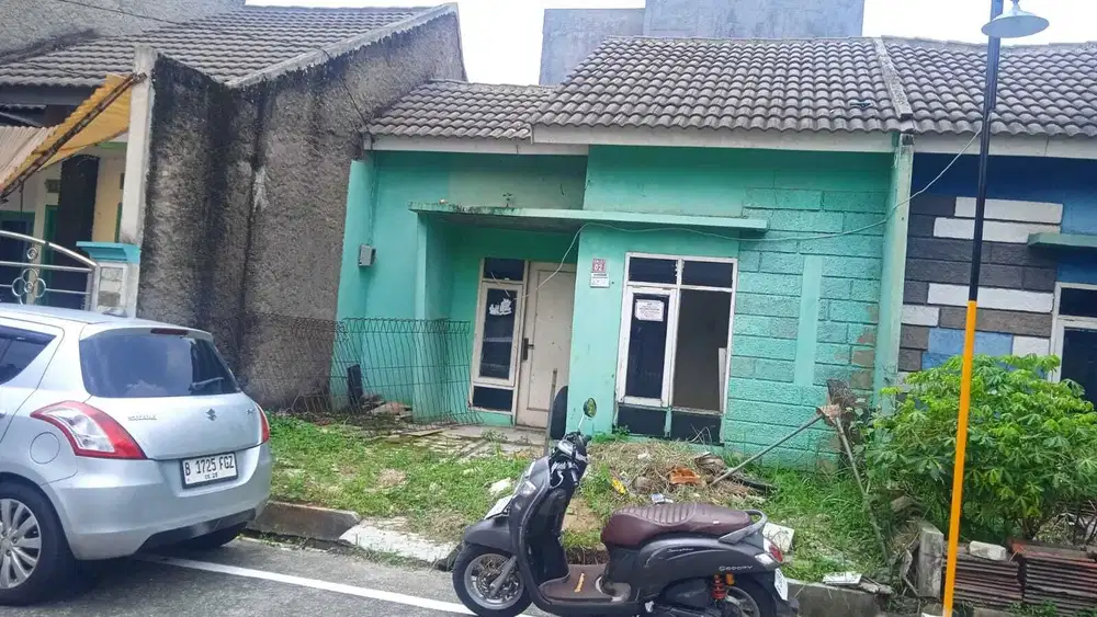 Dijual Rumah Perlu Renovasi di Grand Residen City Setu