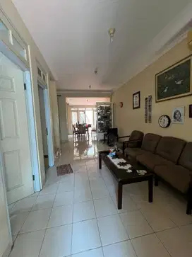 jual rumah citra Gran Cibubur terawat murah
