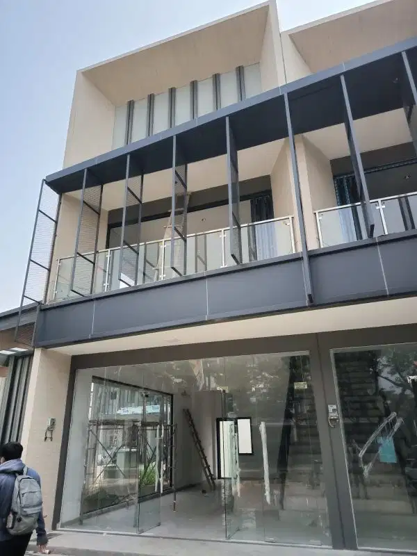 RUKO - DIJUAL RUKO BARU DAERAH CITRA 8 COCOK UNTUK USAHA MAKANAN