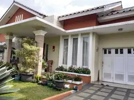 Dijual Rumah mewah Full Furnished di Graha Puspa Sersan Bajuri Bandung