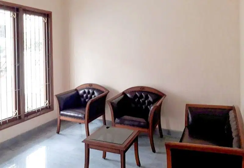 Dijual Rumah Classic Modern Bagus Siap Huni di Jatipadang