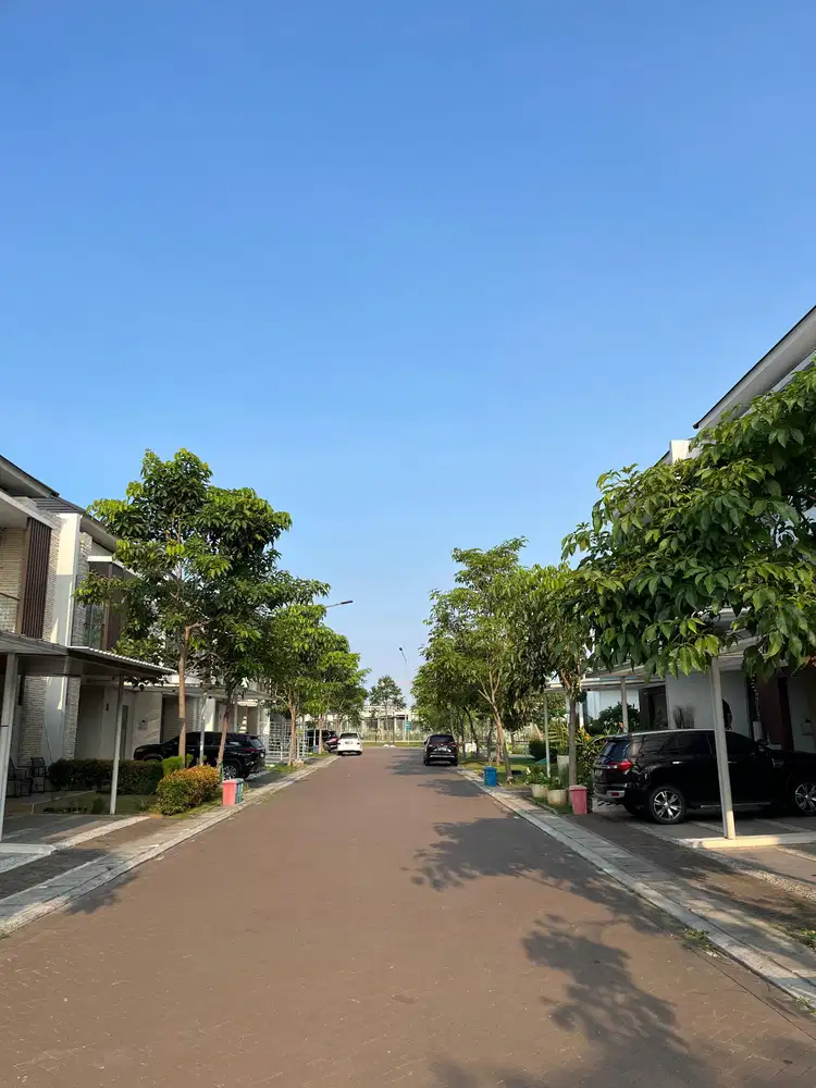 Jual Rumah PIK2 10x25 Hadap Danau Unit Rare