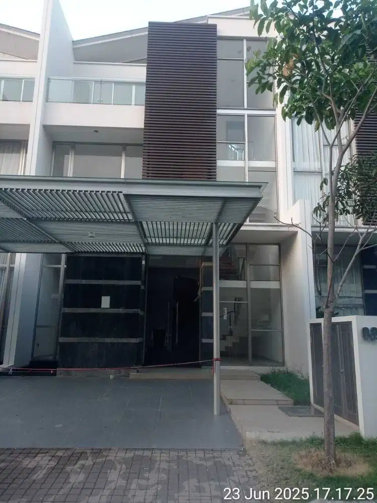 Dijual Rumah Mozart Signatur Golf Island PIK Jakarta Utara