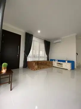 Disewa Rumah Semi Furnished Siap Huni Lokasi di Podomoro Park Bandung