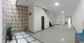 JUAL RUMAH BARU NYAMAN STRATEGIS DI SAYAP KURDI BANDUNG