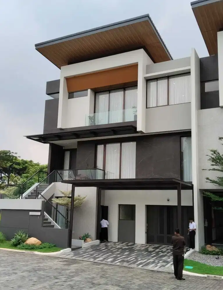 Rumah Mewah Kawasan Gading Serpong 3 Lantai Limited Stock