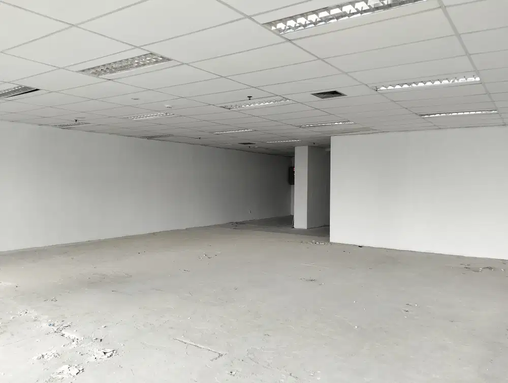 SEWA KANTOR DI JAKARTA SELATAN KUNINGAN 262M2 BARE 220K NEGO