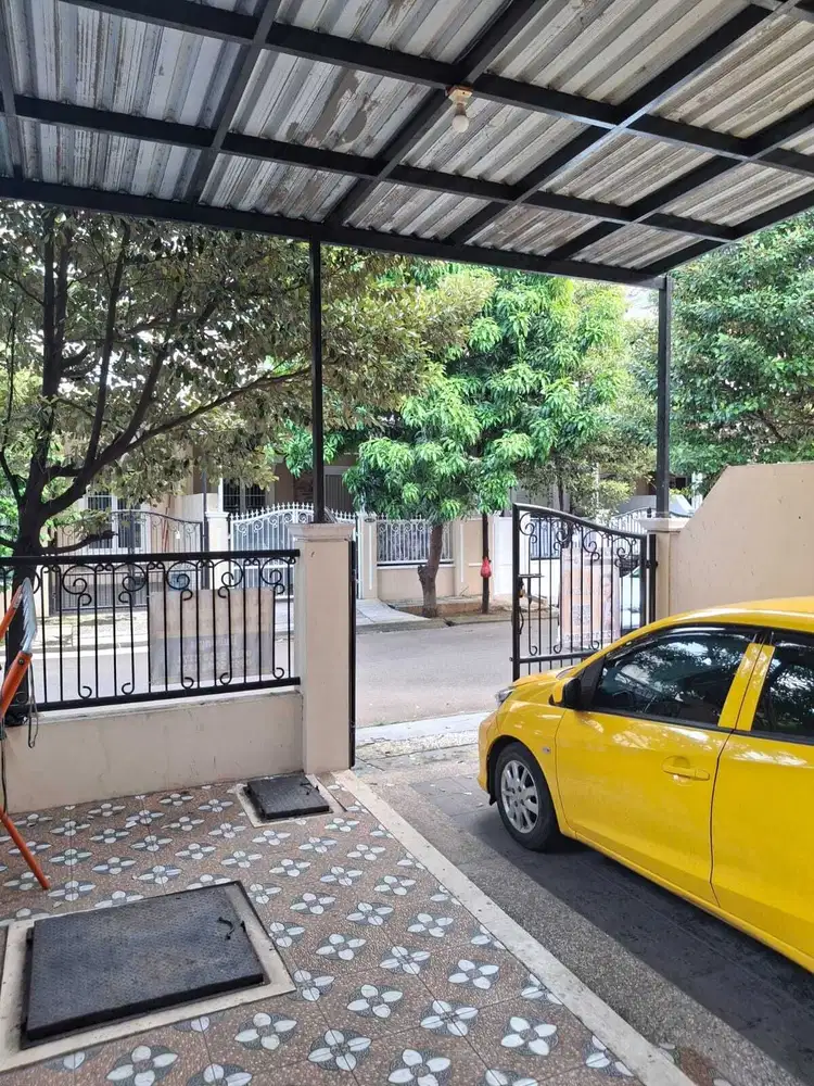 Dijual rumah di Perum Royal Residence pulo gebang. Jakarta timur