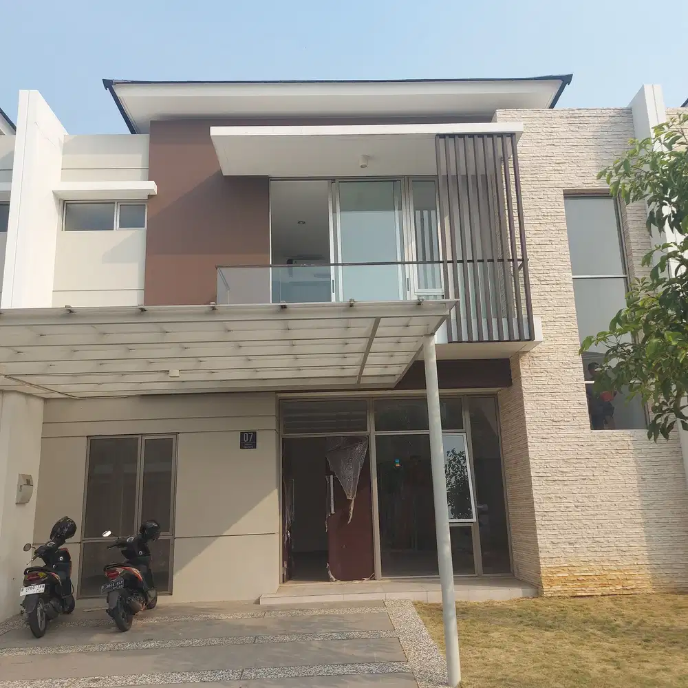 Disewakan pik2 rumah 4 kamar ukuran 150m2 / 10x15 termurah