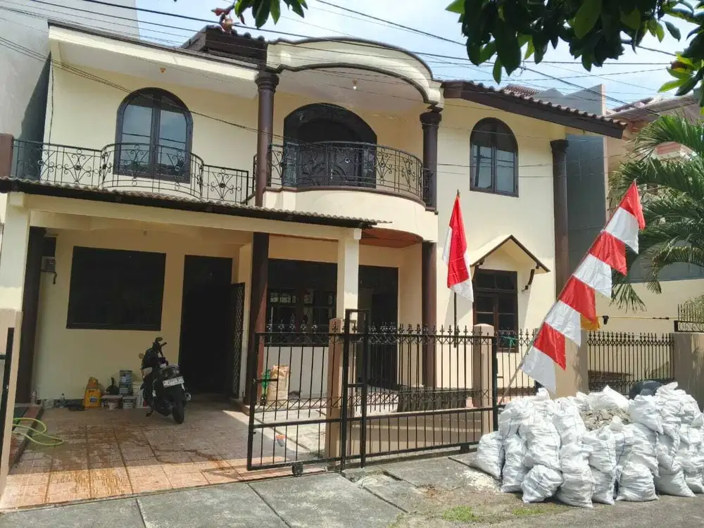 RUMAH MEWAH..! KOMPLEK ELITE BILLYMOON | PONDOK KELAPA | JAKARTA TIMUR
