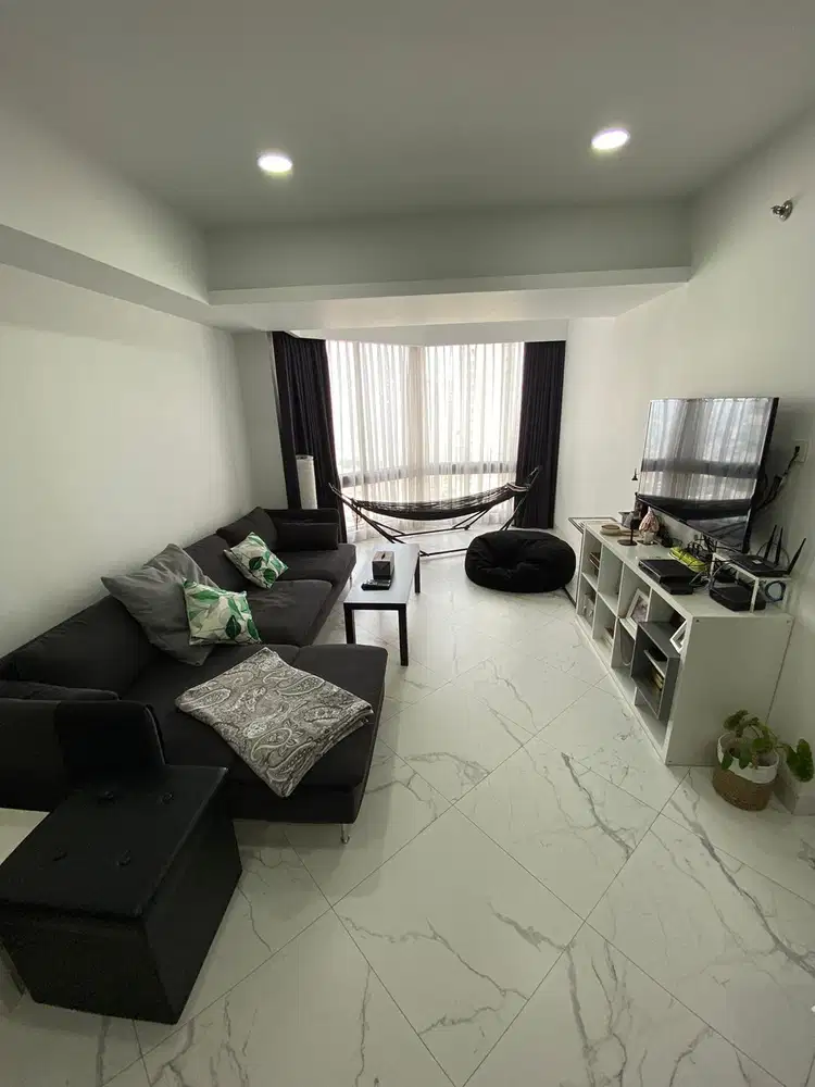Di Jual Apartemen Taman Anggrek kondominium 2Br, dekat Central Park