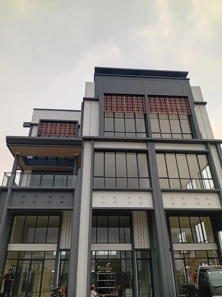 Ruko komersial di kawasan BSD CITY - Gading Serpong