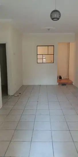 dijual rumah 1 lt dalam cluster di graha Raya