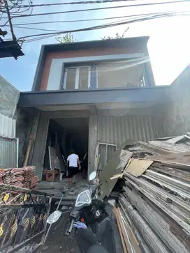 DIJUAL RUKO 3 LANTAI SIAP PAKAI BARU GRESS DI JLN RAYA MANUKAN TENGAH