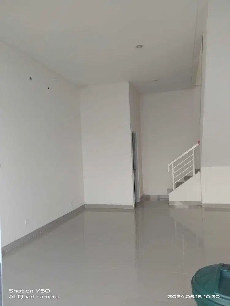 Disewa Ruko Gading Serpong, Pisa Grande