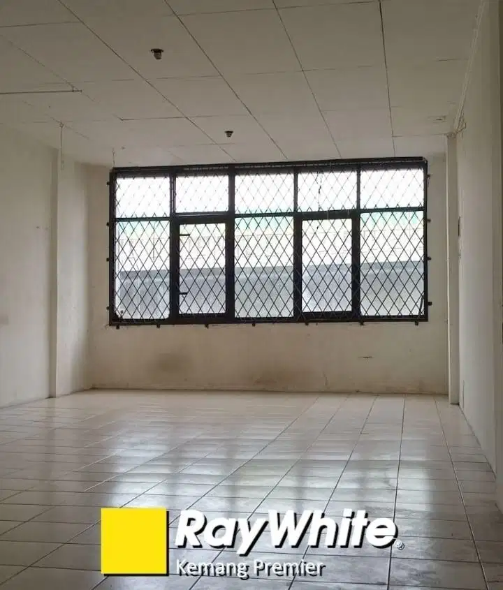 Ruko Bagus Siap Pakai Untuk Usaha Jalan Cipulir, Jakarta
