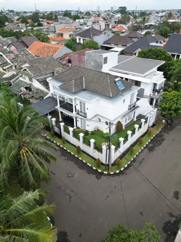 MODERN MINIMALIS HOUSE BINTARO JAYA SEKTOR IX
