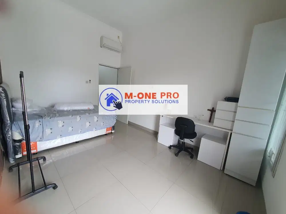 Di Sewakan Rumah 2 lantai Semi Furnish