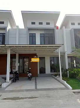 DIJUAL CEPAT RUMAH 2 LANTAI DI SHINANO JGC JAKARTA TIMUR