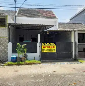 Rumah Puri Indah Pusat Kota Sidoarjo Belakang Samsat Cemengkalang