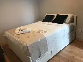 DISEWAKAN 2BR FURNISHED SIAP HUNI  APARTEMEN TAMAN ANGGREK RESIDENCE