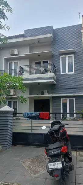 Dijual Rumah Siap Huni Komplek Millenium Square,Jl.Kapten Muslim,Medan