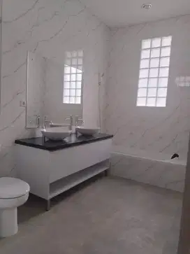 Sewa Rumah 1000 m² di Kemang Dalam – Ada Swimming Pool & Gazebo