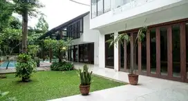 RUMAH DIJUAL DI KEMANG JAKARTA SELATAN PRIVATE POOL
