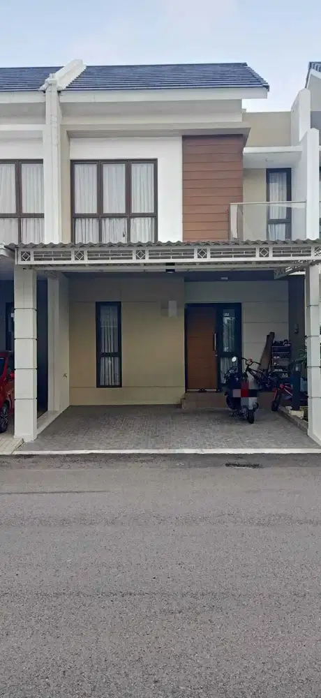Rumah dekat mall di Olive Summarecon Bekasi