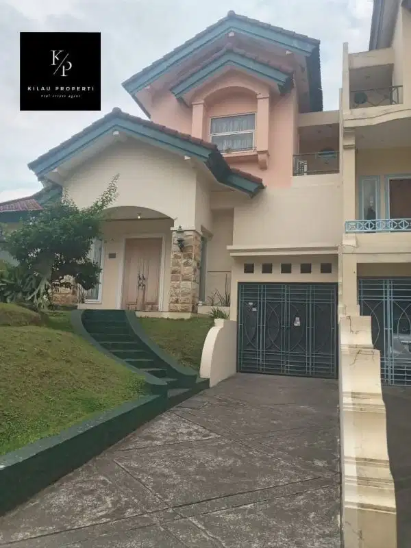 Dijual Rumah Keren di Dago Alamanda Bandung
