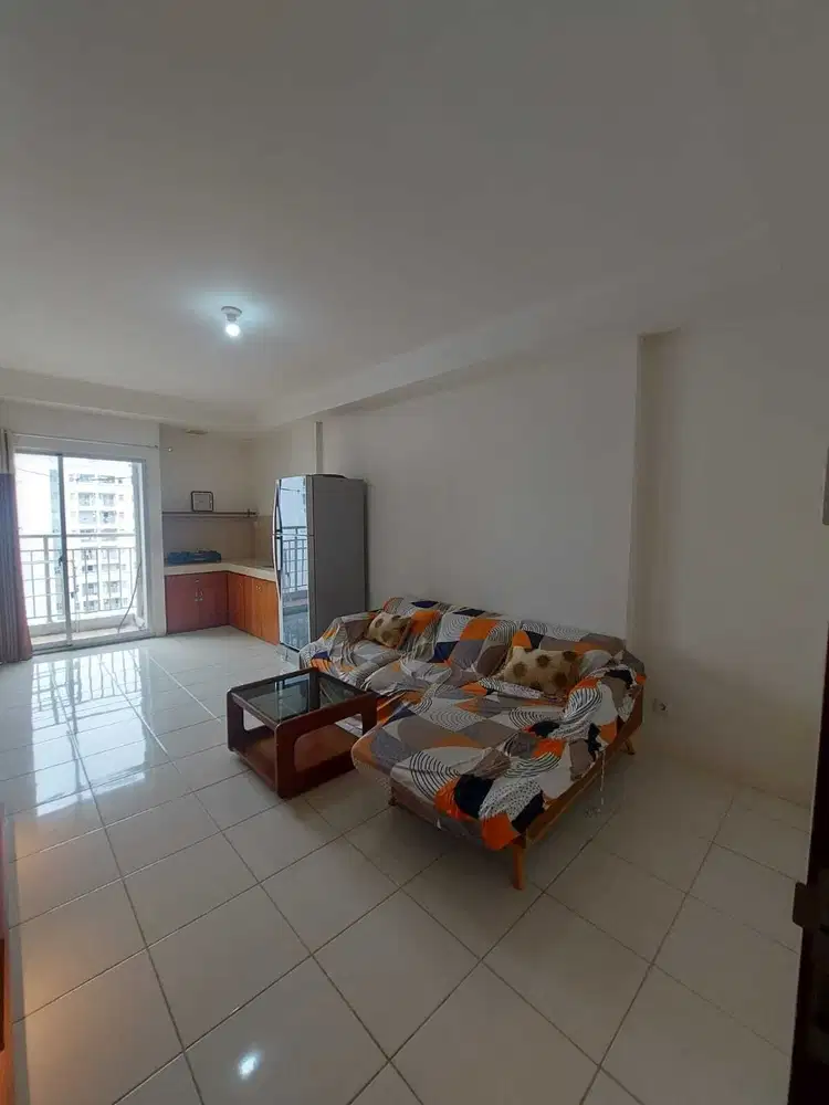 3BR+1 Furnished Apartemen Mediterania Garden 2 - Mall Central Park